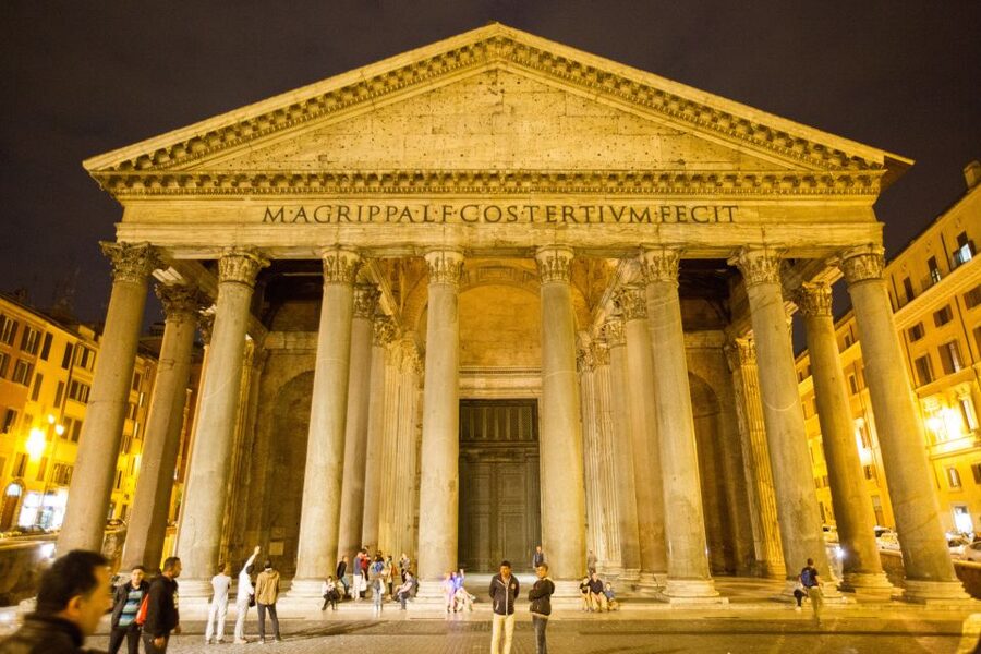 Rome: Guided City Center Evening Sightseeing Walking Tour - Pace, price, and what value $46 really buys