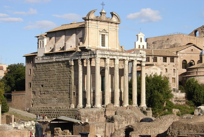 Rome: Guided Group Tour of Colosseum, Roman Forum & Palatine Hill - From Colosseum Arena to Imperial Views, Fast and Focused