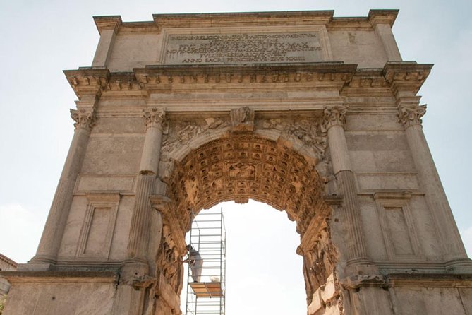Rome: Guided Group Tour of Colosseum, Roman Forum & Palatine Hill - Palatine Hill: The 40-Meter Viewpoint Where Emperors Built Up