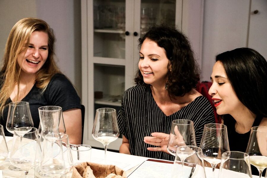 Rome: Guided Italian Wine Tasting Experience - Pairing with your next Roman meal