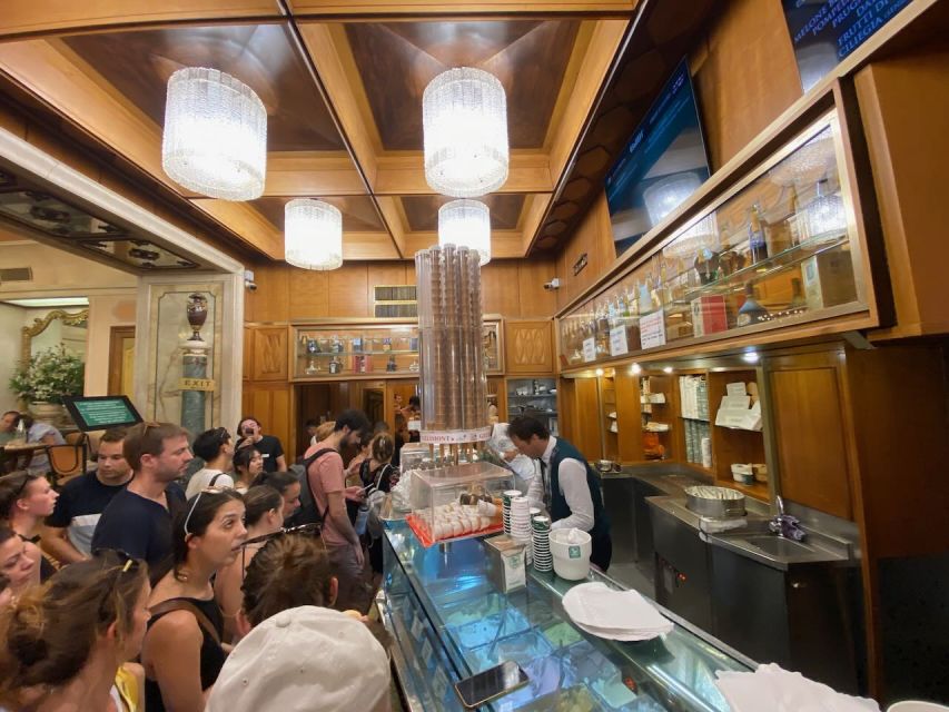 Rome :guided night e-bike tour with typical ice-cream - Giolitti gelato stop near the Pantheon, and why it’s timed well