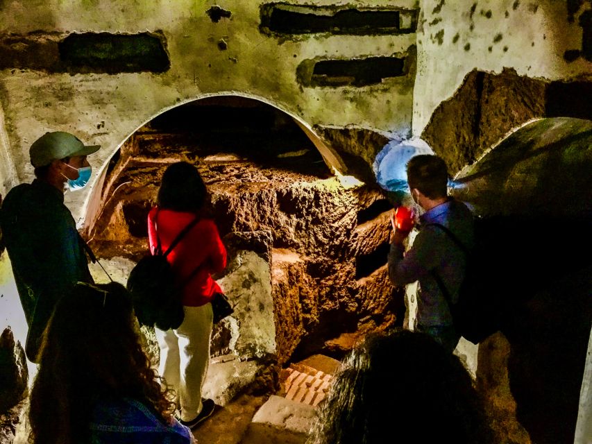 Rome: Guided Roman Catacombs Tour with Transfers - The Descent to San Domitilla: What 16 Metres Underground Actually Means