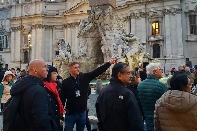 Rome: Guided Small Group Walking Tour of City Highlights - Why the small-group format works in Rome