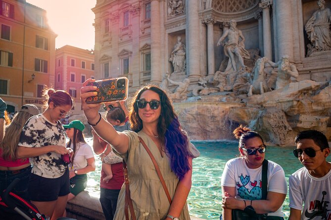 Rome: Guided Small Group Walking Tour of City Highlights - Trevi Fountain in 15 minutes: romance, coins, and crowd sense