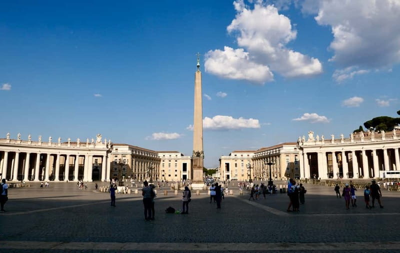 Rome: Guided Tour of St. Peter's Basilica, Grottoes & Square - St. Peter’s Tomb and the Original Walls You Can Touch