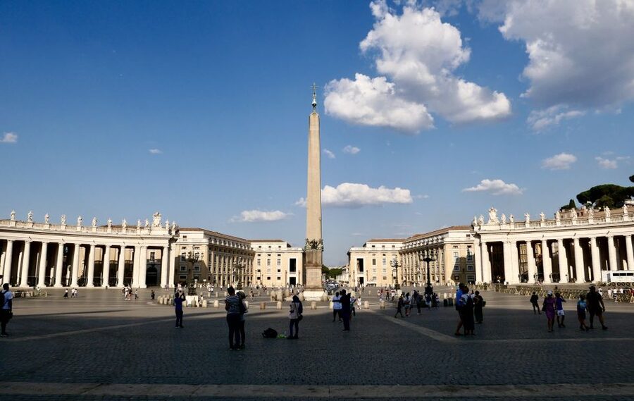 Rome: Guided Tour of St. Peter's Basilica with Dome Climb - The payoff: 136 meters up, Rome in layers
