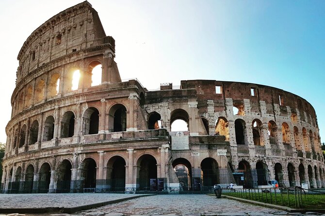 Rome: Guided Tour of the Colosseum - Entering the Colosseum: the guided part that makes the ruins readable