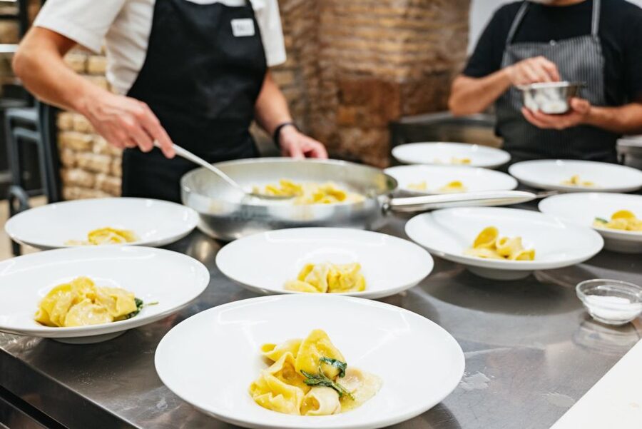 Rome: Hands-On Pasta & Tiramisu Class with Unlimited Wine - Who This Pasta and Tiramisu Class Fits Best