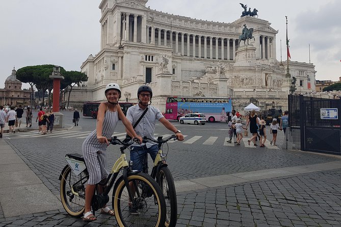Rome: Highlights Bike Tour - Church of Sant’Ignazio di Loyola and Temple of Hadrian: architecture nerd time