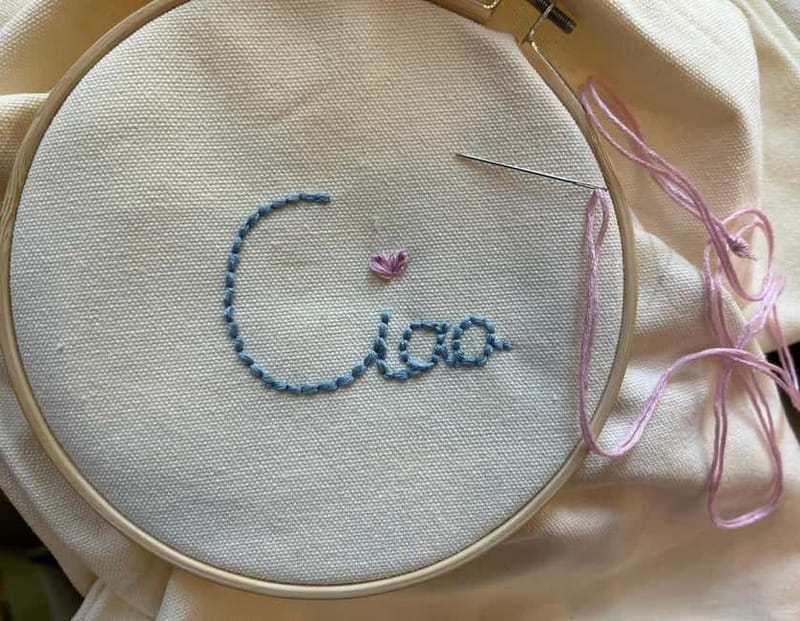 Rome: Make Your Own Candle Near the Colosseum - Optional Add-On: The Embroidered Tote Bag Experience