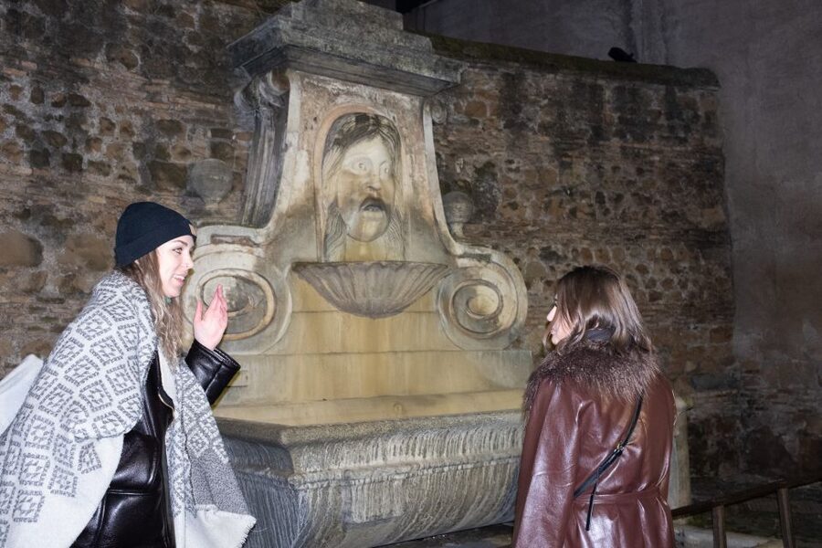 Rome: Murder Mysteries of Rome Guided Walking Tour - Ponte Sisto and the Fountain of the Mask: Death, Symbols, and Small Details