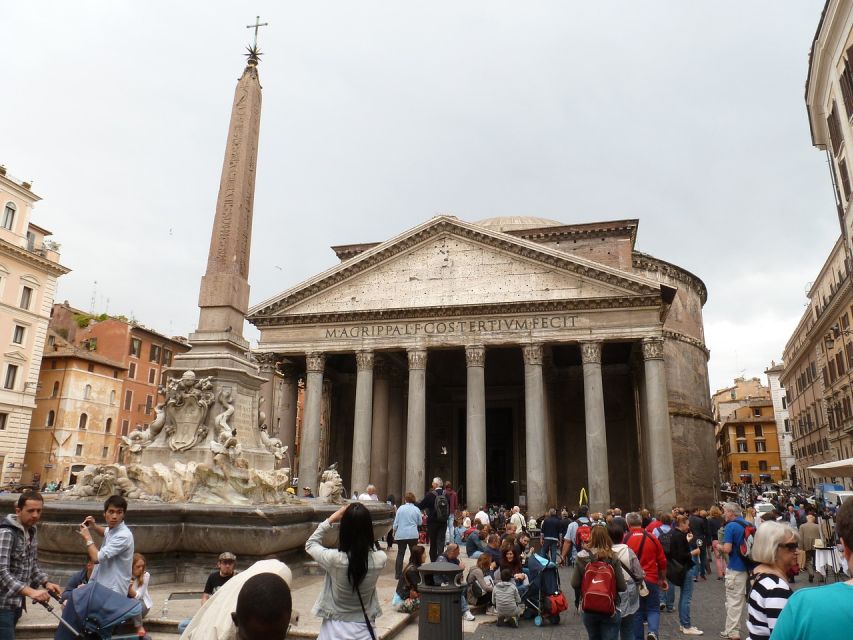 Rome: Pantheon Guided Tour with Entry Ticket and Headsets - Meeting in the Right Spot: Piazza della Rotonda, Antica Salumeria to the Door