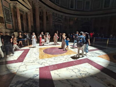 Pantheon Small-Group Guided Tour with Entry Ticket