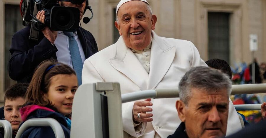 Rome: Papal Audience Tour With Reserved Access - The guided pre-Audience talk: Papacy context without the boredom