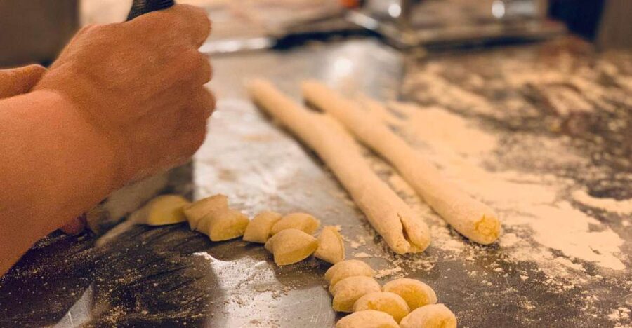 Rome: Pasta & Tiramisu Class with Free Flowing Fine Wine - Before you cook: tasting, wine choices, and settling in