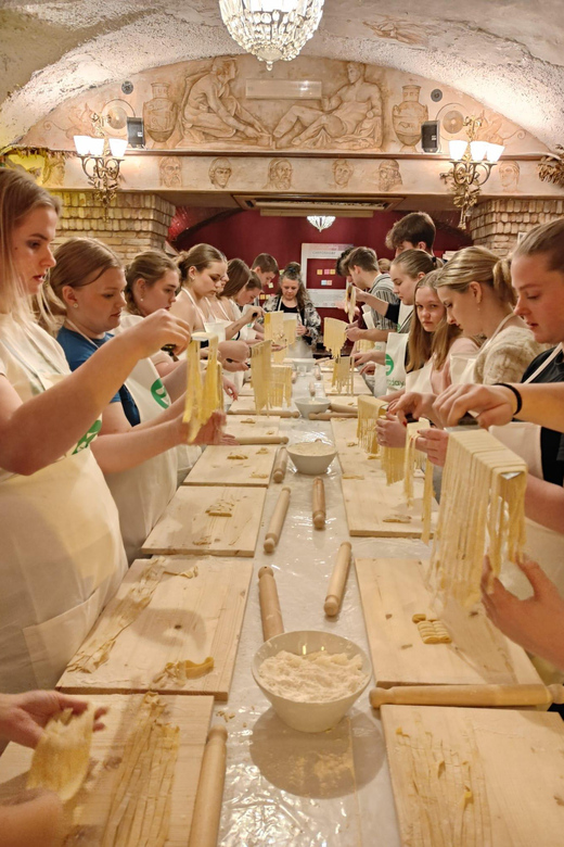 Rome: Pasta & Tiramisu Cooking Class near the Spanish Steps - Making fresh fettuccine: the hands-on part that actually teaches you