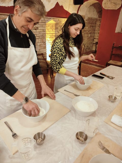 Rome: Pasta & Tiramisu Cooking Class near the Spanish Steps - The instructors and what they do that makes it work