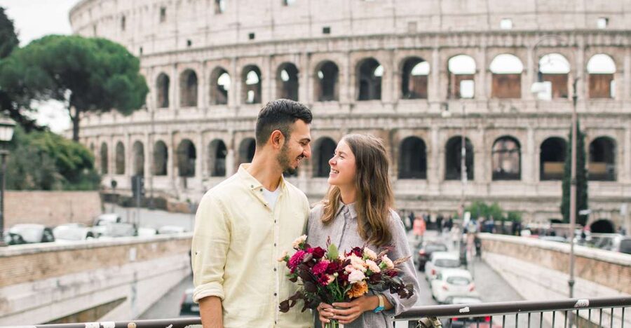 Rome: Personalized Photoshoot outside the Colosseum - Giardinetto del Monte Oppio: Your First “Wow” Photo Stop