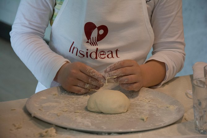 Rome: Pizza Making Class Small Group Experience - From Spritz Welcome to Your Oven-Baked Lunch