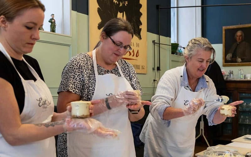 Rome: Pizza & Tiramisu Making Class with Wine & Limoncello - What the Meal Feels Like: Wine, Limoncello, and Coffee