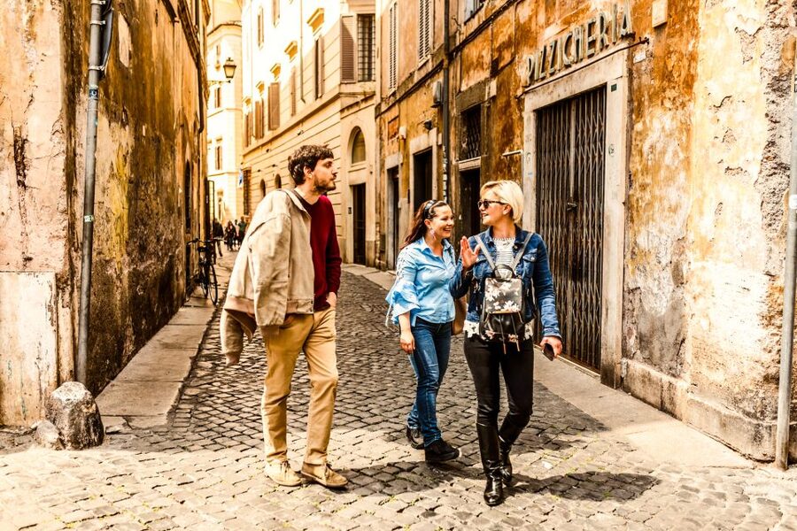 Rome: Private 2-hr Tour of Icons & Hidden Gems with a Local - Who should book this private icons-and-streets style tour