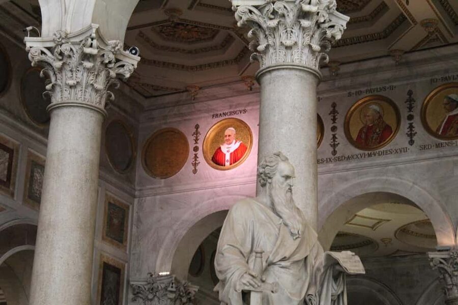 Rome: Private 3-Hour Tour by Chauffeur-Driven Vehicle - Why a chauffeur-driven 3 hours works in Rome