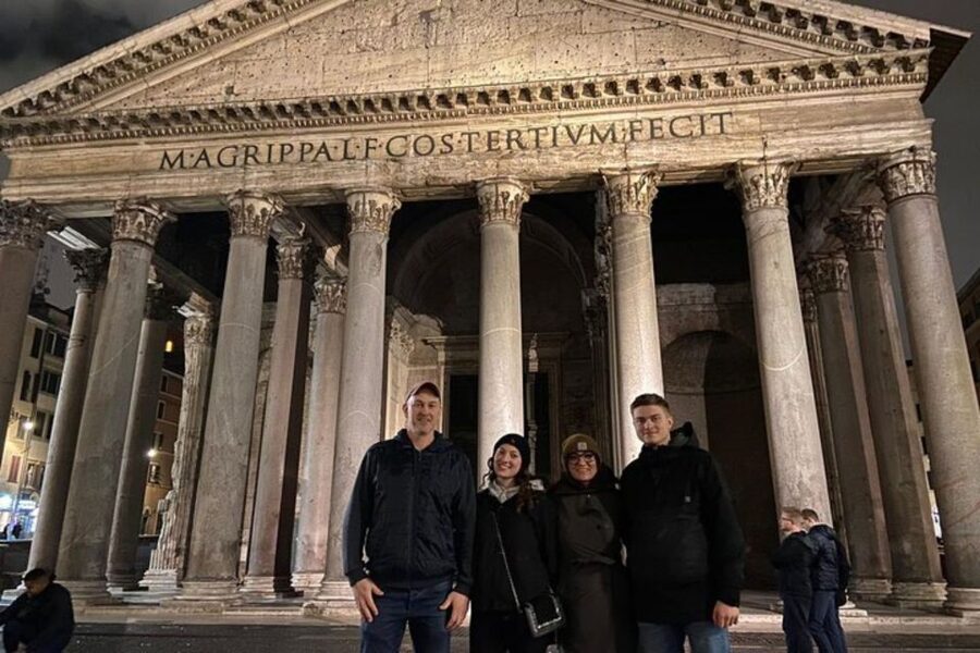 Rome : Private custom walking tour with a local guide - Key highlights at a glance