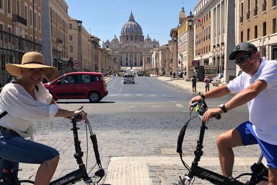 Rome : Private custom walking tour with a local guide - Getting Your Bearings On Foot In Rome