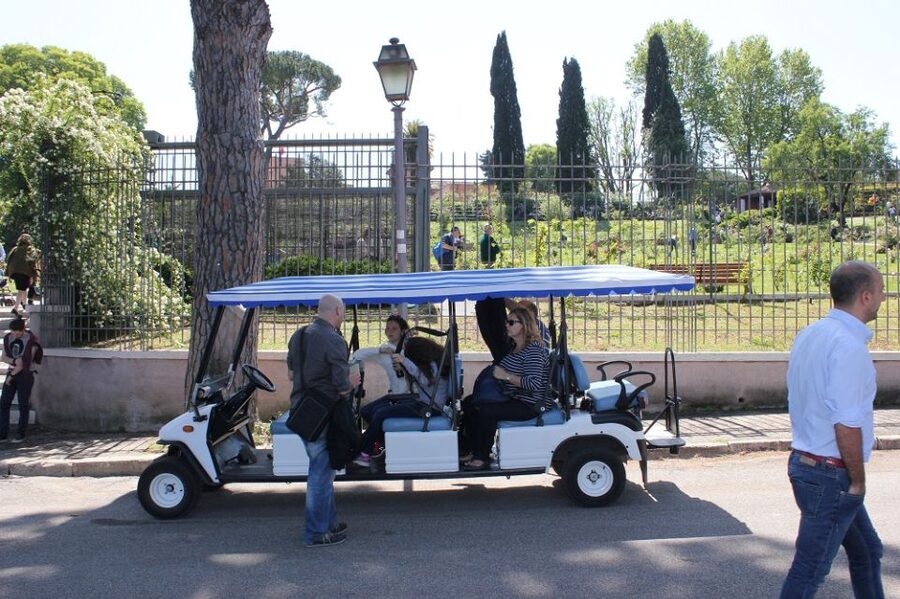 Rome: Private Guided City Highlights Tour by Golf Cart - Aventine Hill’s orange grove, Knights of Malta, and the rose garden