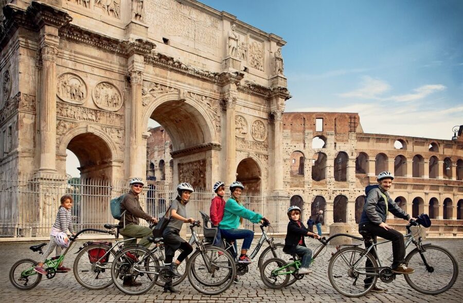 Rome: Private Half-Day Bike Tour with E-bike - Piazza Venezia to Trevi Fountain to the Spanish Steps