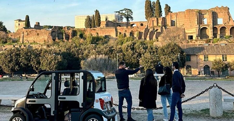 Rome: Private Tour by Golf Cart with Pickup - Piazza Venezia to the Victor Emmanuel Monument: start with Rome at full volume