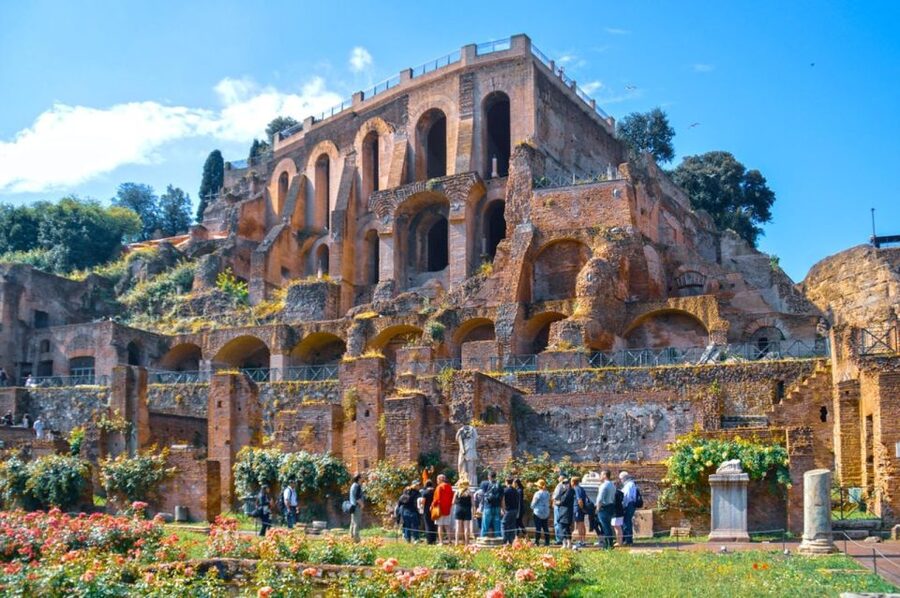 Rome: Roman Forum and Palatine Hill Licensed Guided Tour - The 105-Minute Structure: How to Get More Than a Quick Walk