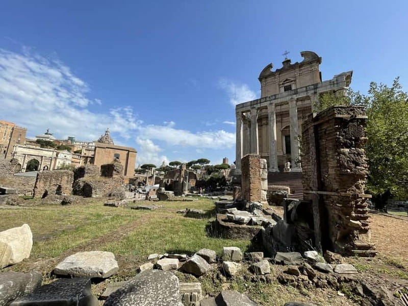 Rome: Roman Forum Myths and Legends Private Guided Tour - The Guides: When Storytelling Meets Real Structure