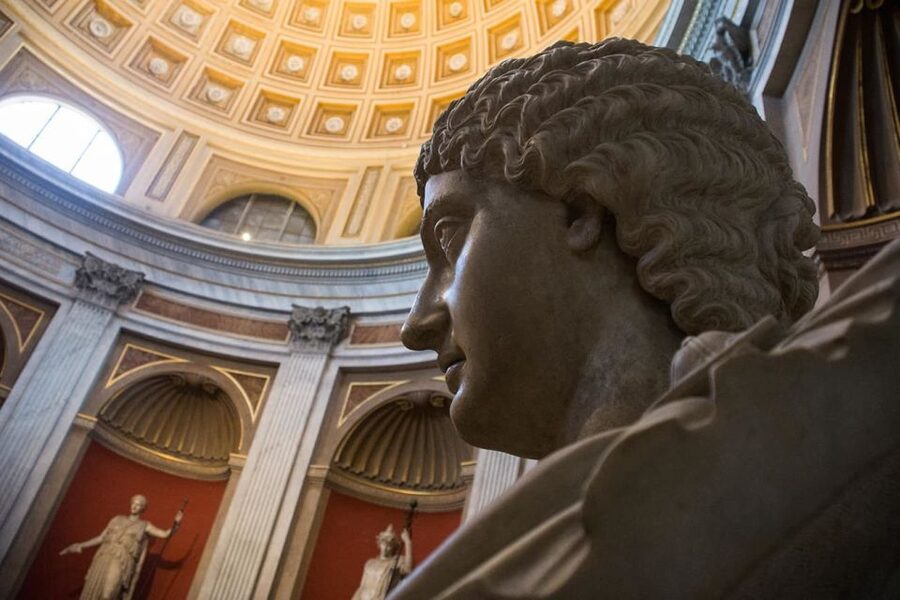 Rome: Skip the line Vatican Museums & Sistine Chapel Tour - Raphael Rooms and the School of Athens perspective trick