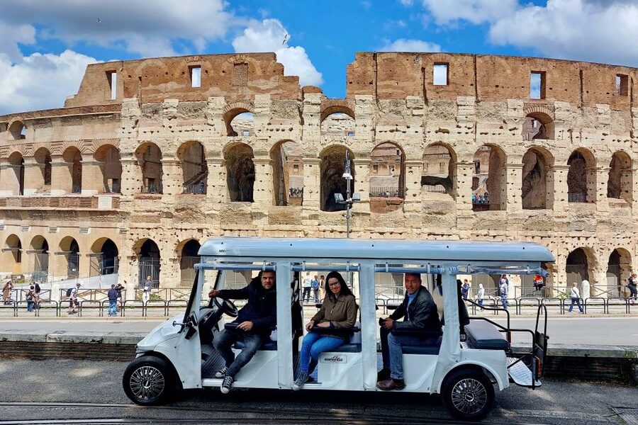 Rome: Small Group City Highlights Tour in Electric Cart - Getting Your Bearings From the Electric Golf Cart