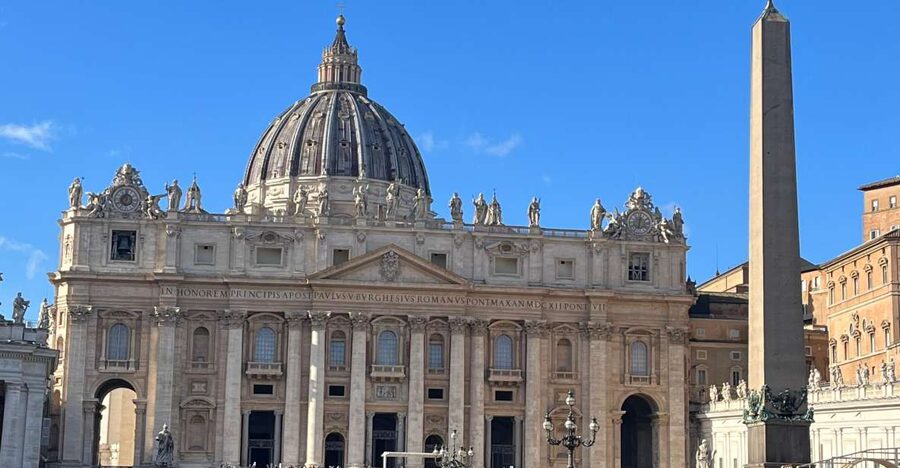 Rome: St. Peter's Basilica and Papal Grottoes Guided Tour - Entering St. Peter’s Basilica: Security Takes Time, But You’re Guided Through It