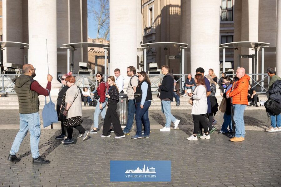 Rome: St. Peter's Basilica Express Guided Tour - Express St. Peter’s: What You Gain From a Guided Route