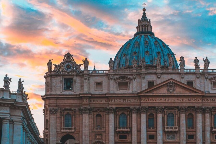 Rome: St. Peter's Basilica Express Guided Tour - Meeting in Vatican Territory: Find the Green Kiosk Spot