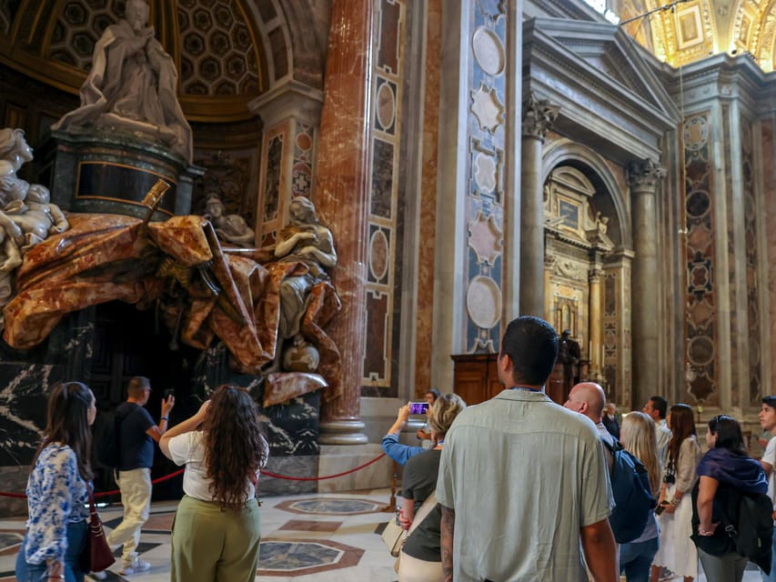 Rome: St. Peter's Basilica, La Pietà, Papal Tombs and Dome - Key moments worth your attention
