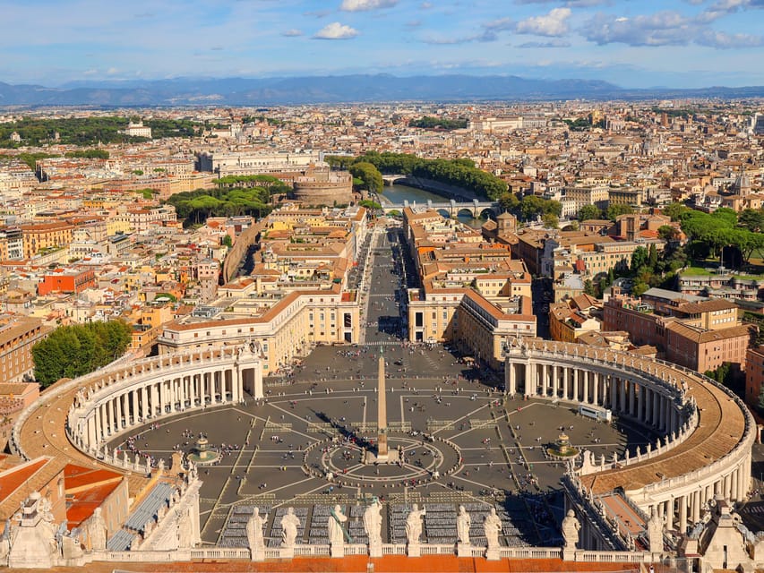 Rome: St. Peter's Basilica, La Pietà, Papal Tombs and Dome - From St. Peter’s Gallery to St. Peter’s Square, you get oriented fast