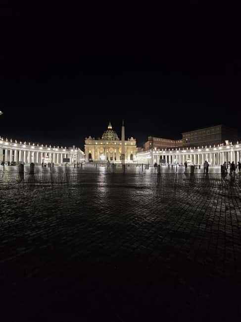Rome: St. Peter's Basilica & Papal Tombs Tour with Dome - Getting going: Meeting point, check-in, and why headsets matter