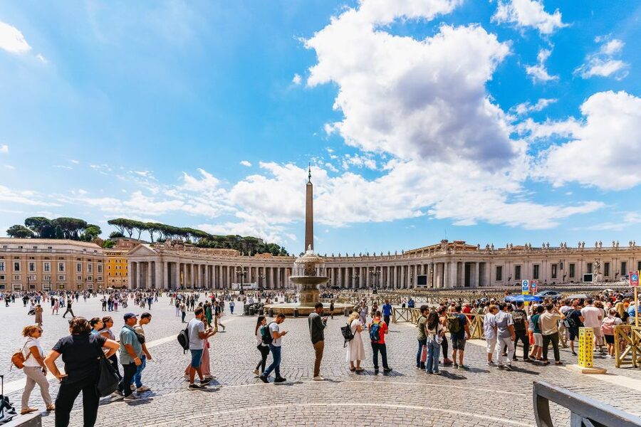 Rome: St. Peter's Basilica, Square and Grottoes Guided Tour - Value for the price: why $11 can be a deal, and what to watch for