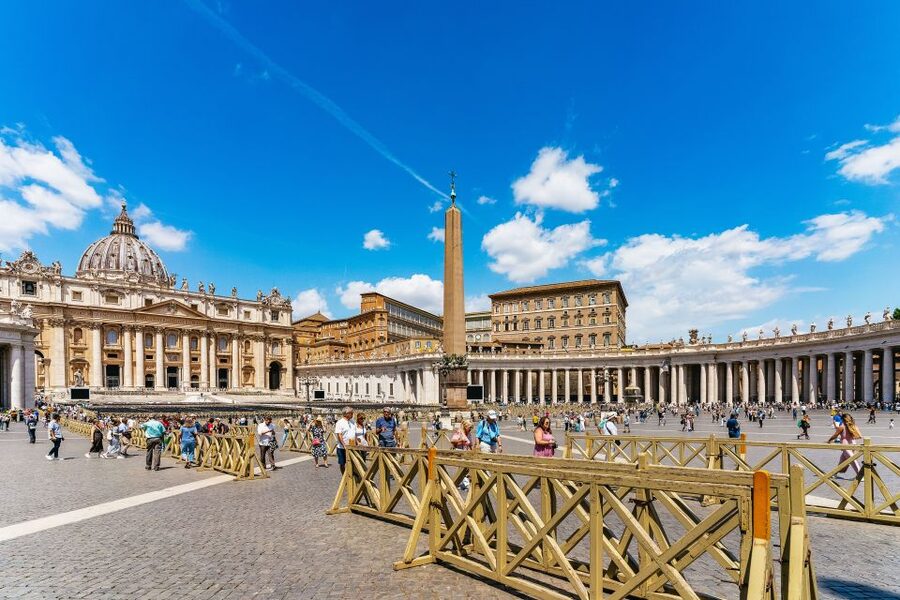 Rome: St. Peter's Basilica, Square and Grottoes Guided Tour - Who this tour is best for (and who should rethink)