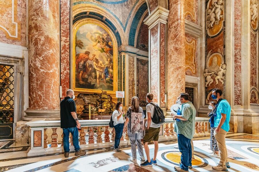 Rome: St. Peter's Basilica, Square and Grottoes Guided Tour - St. Peter’s Square: the stage set, then the rules of the space