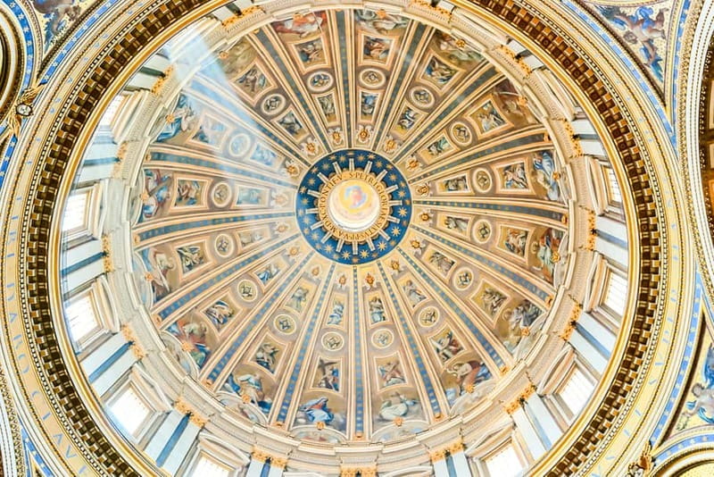 Rome: St. Peter’s Basilica Tour, Dome Climb & Reserved Entry - Reaching the top: panoramic Rome and the cross above you