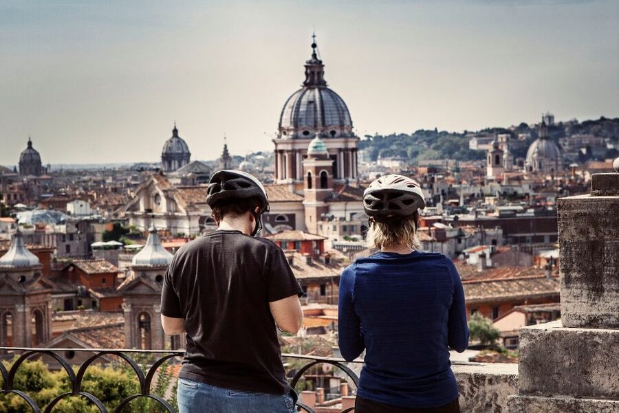 Rome: Top Highlights & Hidden Gems Tour by Cannondale E-Bike - The “small group” advantage on Rome’s tight streets
