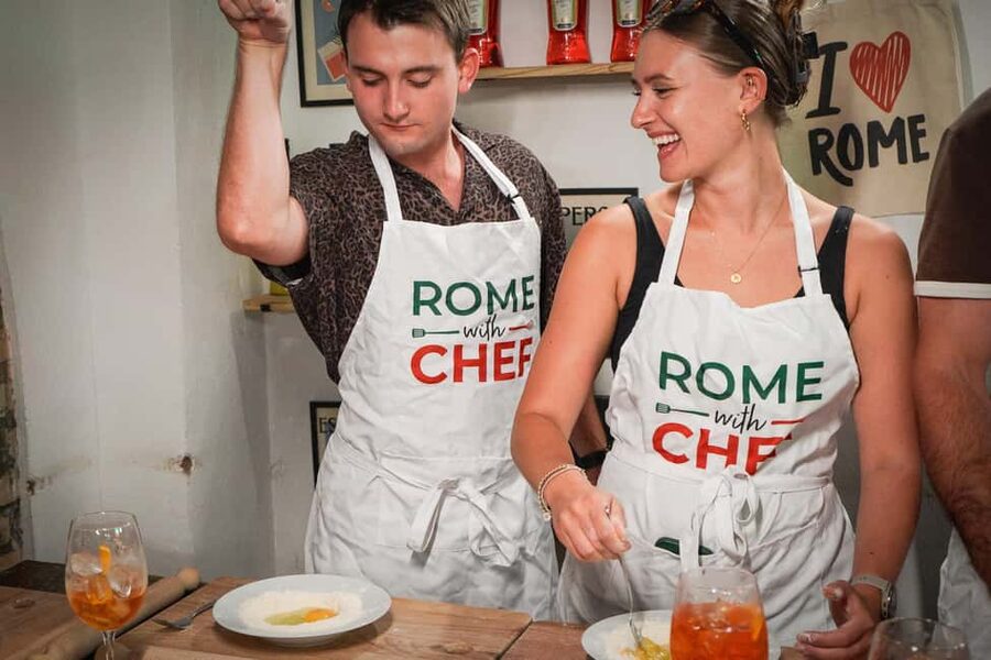 Rome: Traditional Pasta with Cocktails Cooking Class - Where to Meet Near Hotel 77 (And What to Look For)