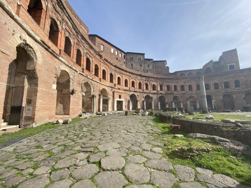 Rome: Trajan Markets Experience with Multimedia Video - What to bring so the experience goes smoothly