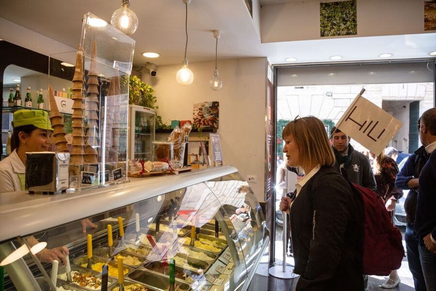 Rome: Trastevere & Campo de Fiori Street Food Walking Tour - Campo de Fiori Market Visit, and Why Suppli Works Here
