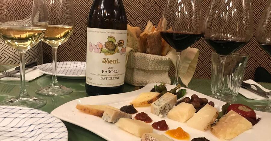 Rome: Trastevere Guided Food and Wine Tour with 20+ Tastings - Why Trastevere makes this food tour feel real